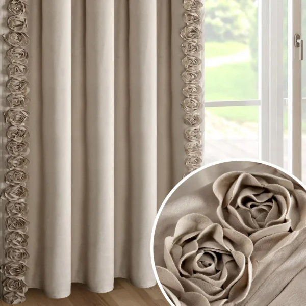 Zasłona ciemnobeżowa z welwetu zdobiona aplikacją 3D róż 140x270 cm taśma - ROSES Eva Minge